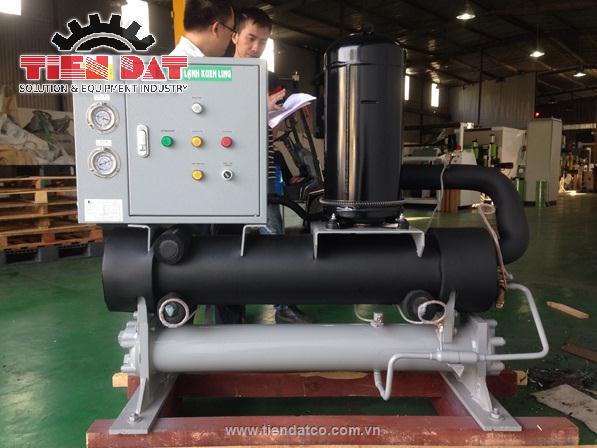 Hệ thống làm lạnh nước Water chiller tại nhà máy bao bì