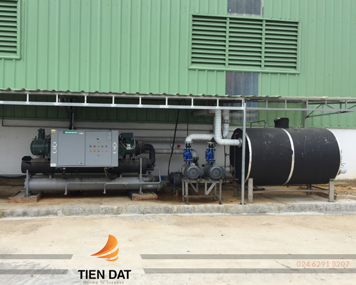 4 Ưu điểm của máy làm lạnh nước công nghiệp không thể bỏ qua Tiendatco-4-uu-diem-cua-may-lam-lanh-nuoc-cong-nghiep-khong-the-bo-qua-1